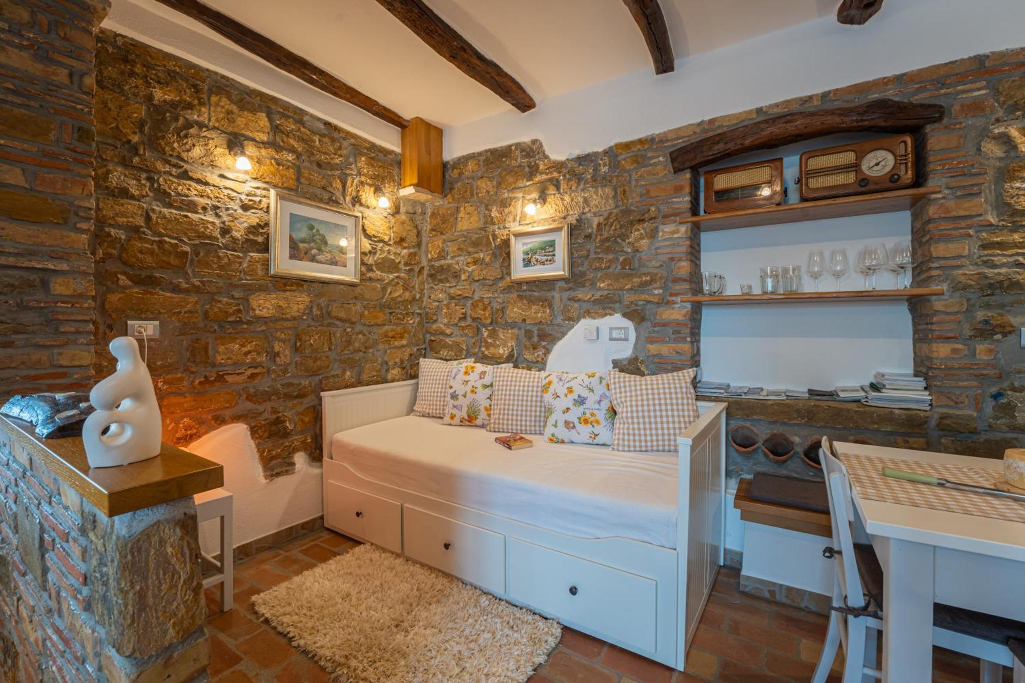 Holiday Home Belveder Motovun Livade Eksteriør billede