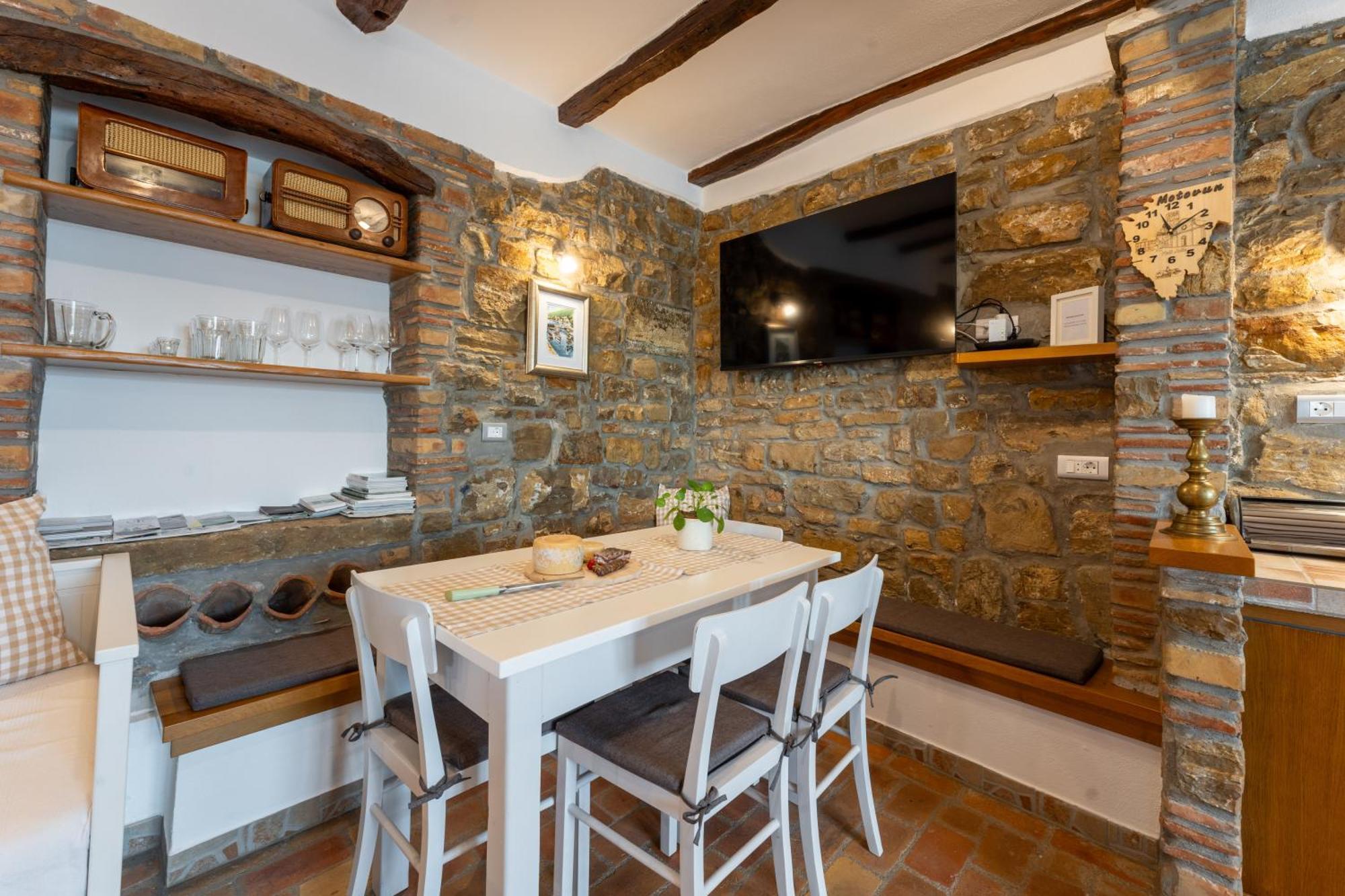 Holiday Home Belveder Motovun Livade Eksteriør billede